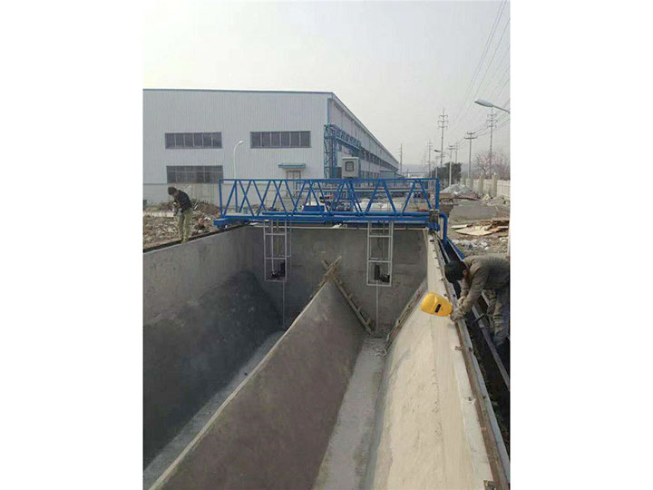 行車刮泥機(jī)